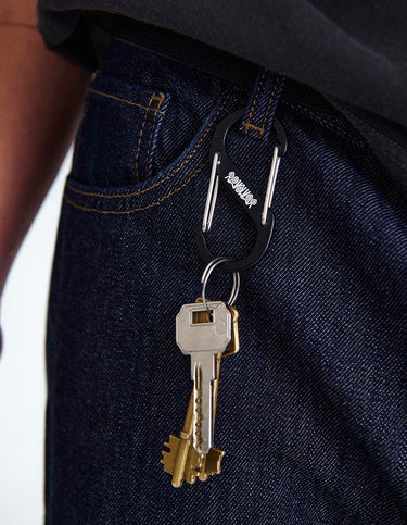 Llavero Mosquetón Gancho x Skuller Negro - Accesorio | Ropa Revolver